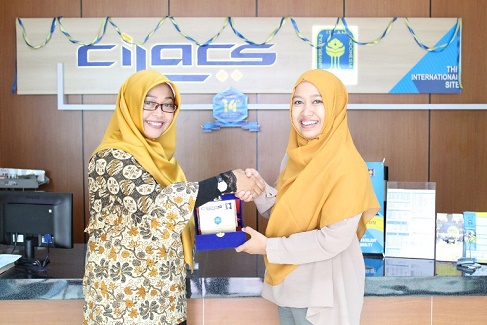 Pusat Bahasa Universitas Mercu Buana Yogyakarta Studi Banding ke Cilacs UII