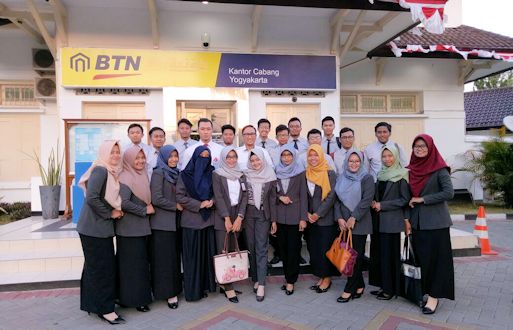 Mahasiswa D3 Ekonomi UII Studi Lapangan ke Bank BTN Syariah Yogyakarta