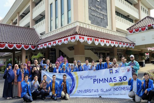 UII Melepas Enam Tim PKM ke PIMNAS XXX Makassar