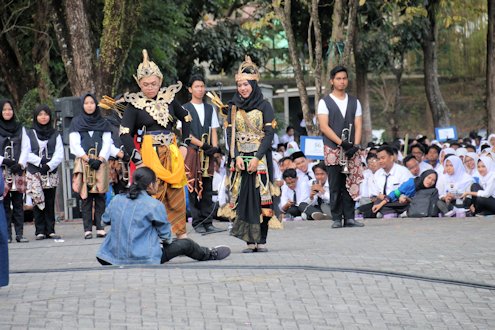 Penutupan PESTA Tandai Mahasiswa Siap Jadi Sivitas Akademika UII