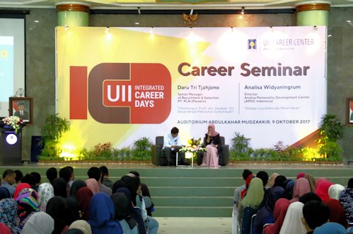 Tingkatkan Kapabilitas Alumni, UII Selenggarakan Career Seminar