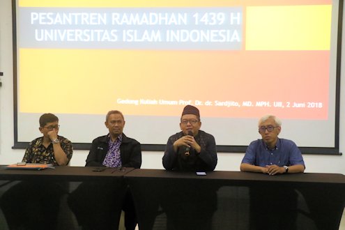 Ramadan, Momen Untuk Memperbaiki Akhlak dan Amal