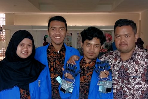 Mahasiswa UII Kembangkan Jam Ramah Difabel