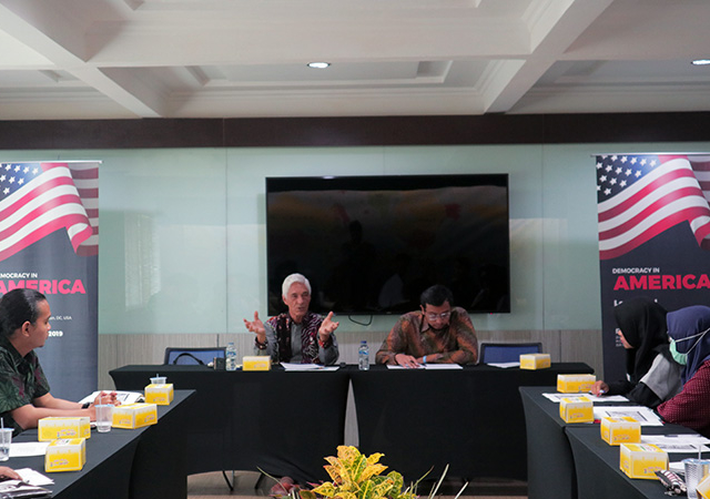 Demokrasi Amerika Serikat Tengah Defisit
