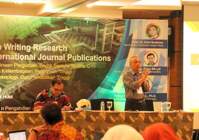 DPPM UII Adakan Workshop Publikasi Jurnal Internasional