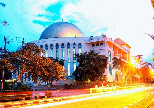 Menunaikan Shalat Idulfitri di Kala Pandemi