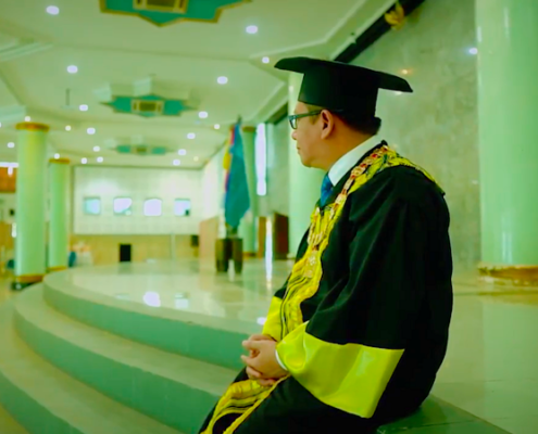Wisuda Daring UII