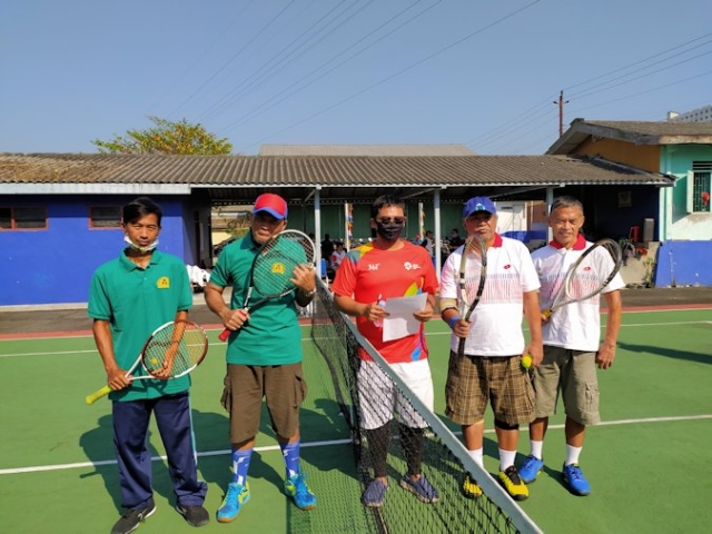 UII-Unissula Bangun Sinergi Lewat Pertandingan Tenis