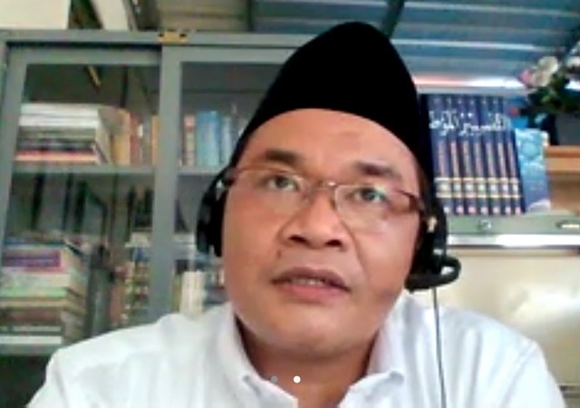 Teliti Identitas Keislaman, Pengasuh Pondok Pesantren UII Raih Gelar Doktor