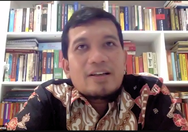 Menjadi Insan Bermanfaat Dimulai Dari Ilmu