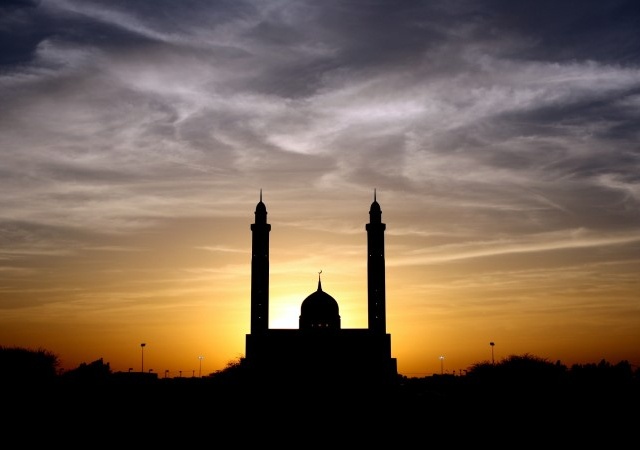 Dengan Zakat Umat Kuat