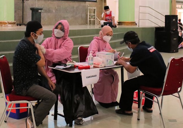 Jurusan Farmasi UII Kembali Gelar Vaksinasi Covid-19