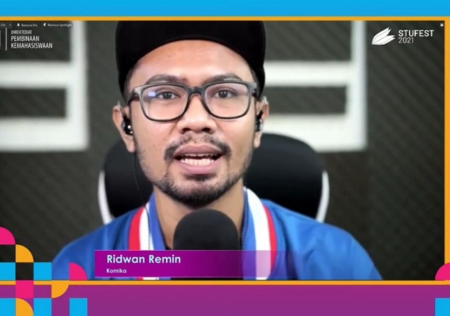 Komika Ridwan Remin Ajak Mahasiswa Tingkatkan Kualitas Diri