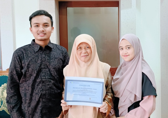 Mahasiswa UII Raih Best Paper Dalam Konferensi Internasional