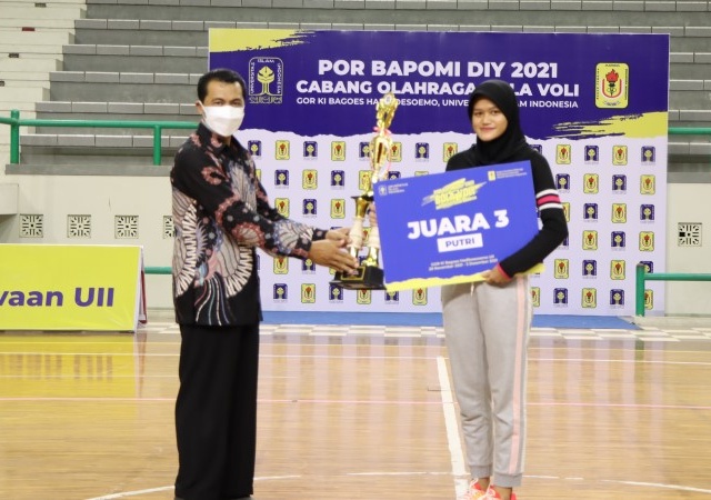 Tim Putri UII Juara 3 POR Bapomi DIY 2021