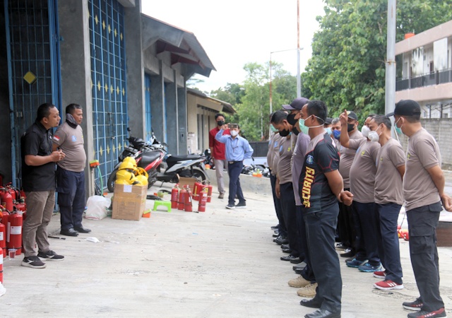 Tingkatkan Kesigapan, UII Adakan Pelatihan Pemadaman Kebakaran