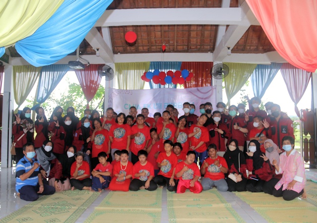 Berbagi Bersama Anak Disabilitas di Tengah Pandemi