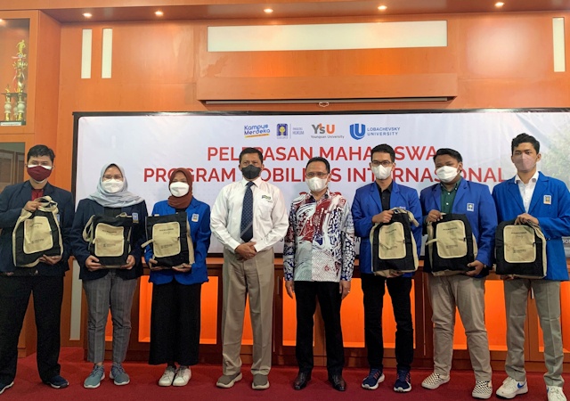 Mahasiswa FH UII Ikuti Mobilitas Internasional ke Korea Selatan dan Rusia