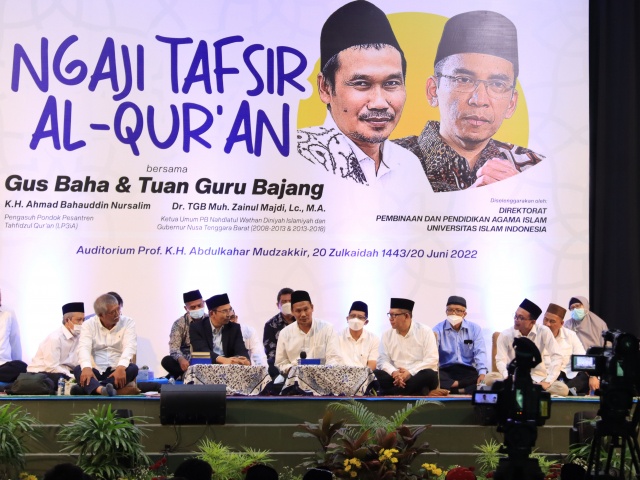 Menjadikan Agama Sebagai Sumber Kebahagiaan