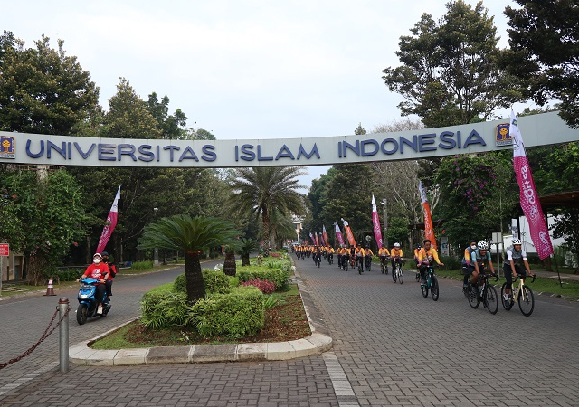 UII Tuan Rumah Gowes Jogjaversitas