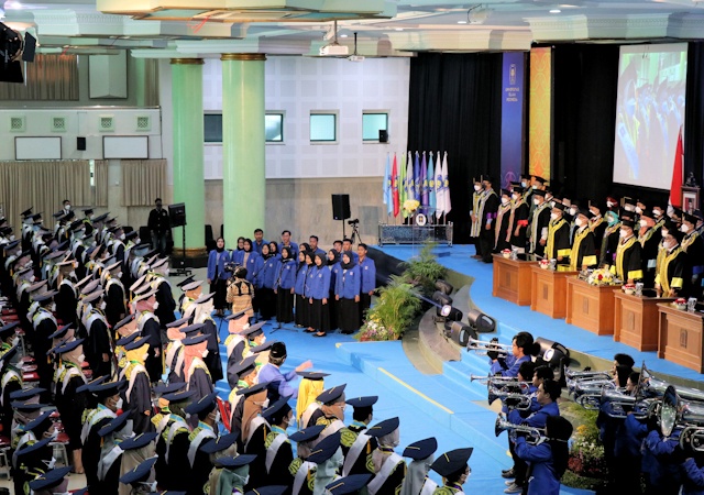 Wisudawan Diharapkan Sikapi Ancaman Keterbelahan