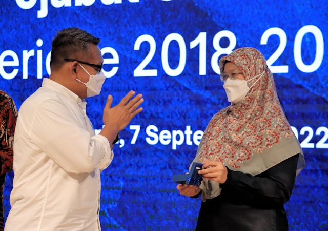 Rektor UII Apresiasi Kinerja Pejabat Struktural Rektorat 2018-2022