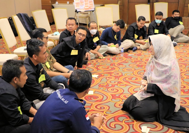 DSDM UII Optimalkan Etos Kerja dan Daya Saing Tenaga Kependidikan