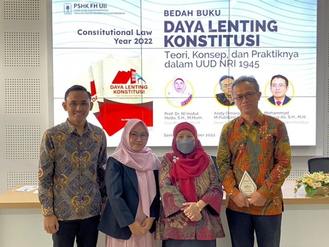 PSHK FH UII Luncurkan Buku Daya Lenting Konstitusi