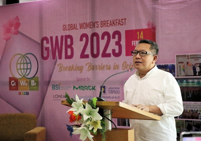 Perempuan Berdaya dan Berkarya dengan Ilmu Pengetahuan