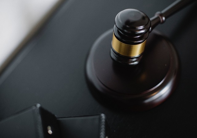 Korelasi Hukum dan Pembangunan dalam Menentukan Arah Bangsa