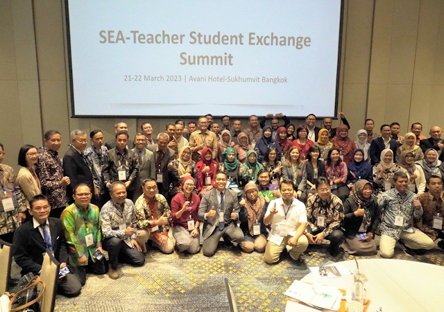 UII Terlibat Aktif dalam Sea-Teacher SEAMEO Summit di Bangkok, Thailand