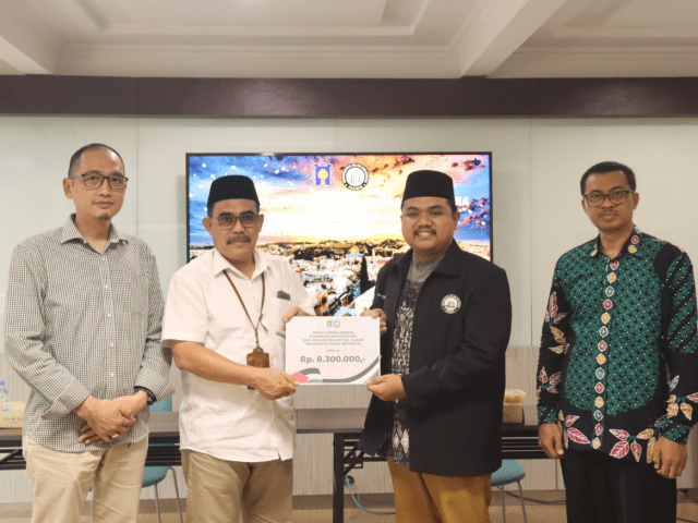 Jamaah Masjid Ulil Albab UII Salurkan Bantuan untuk Palestina
