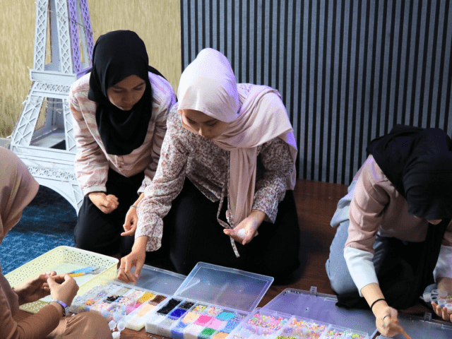 Membuat Kreasi Unik melalui Workshop Kafe Prancis UII