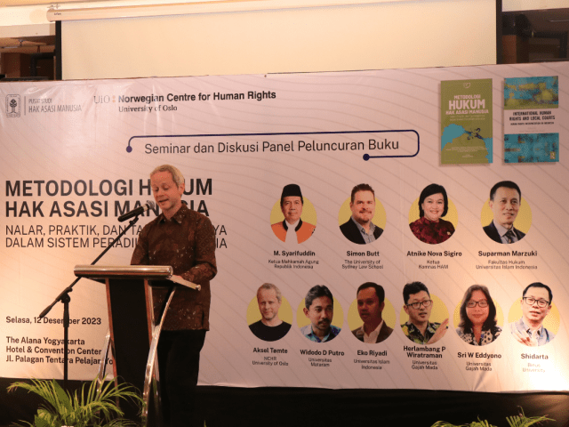 UII Luncurkan Buku Metodologi Hukum Hak Asasi Manusia