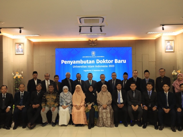 UII Sambut 18 Doktor Baru