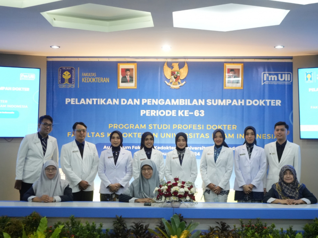 Delapan Dokter Baru FK UII Dilantik dan Diambil Sumpah