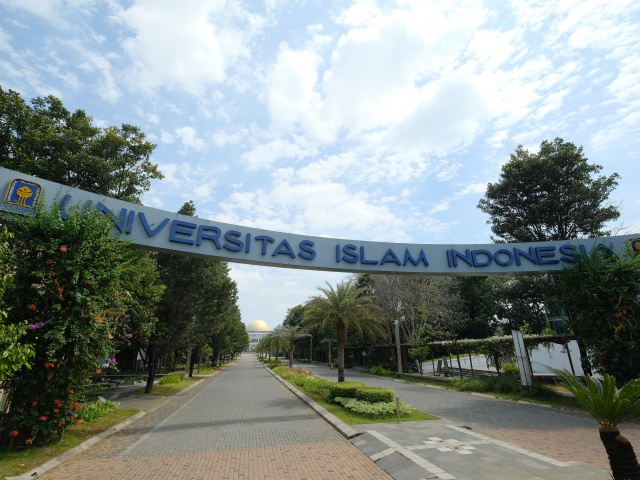 UII Kampus Islam Nomor 1 di Indonesia Versi THE WUR 2024