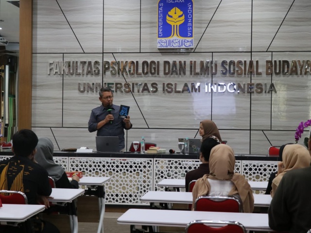 Program Studi Hubungan Internasional Gelar Kuliah Terbuka Bertajuk Diplomasi Digital