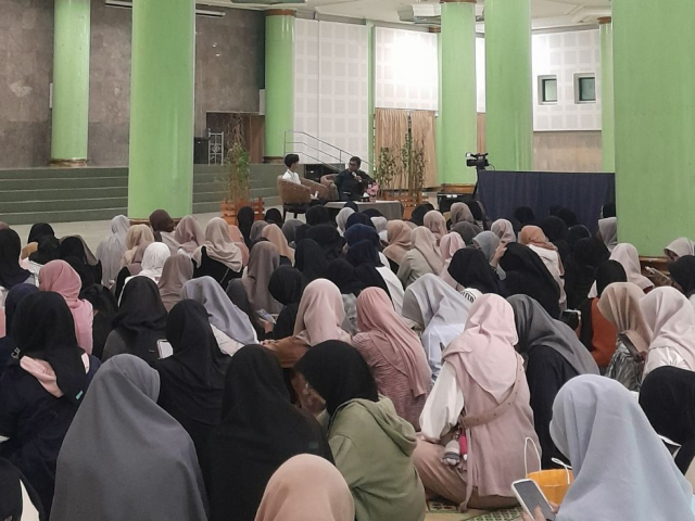UII Layaknya Rumah Penuh Cahaya di Ramadhan 1446 Hijriah