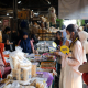 Jelajah pasar tradisional bersama mahasiswa internasional UII