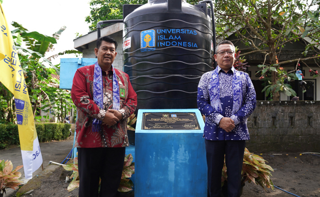 UII Gelar Program Pengadaan Pipa Air Bersih dan Bakti Sosial di Dusun Ngaglik