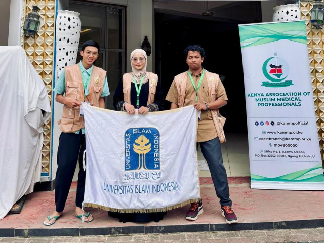 Mahasiswa Kedokteran UII Ikuti International Camp di Kenya