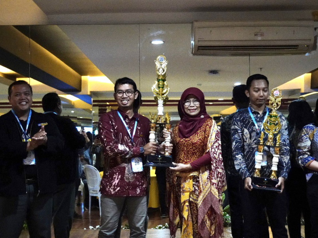 Pustakawan UII Raih Juara II IALA 2025