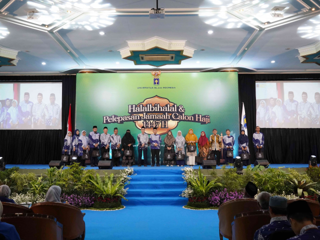 UII Rayakan Kebersamaan Idulfitri lewat Halalbihalal dan Pelepasan Jamaah Haji