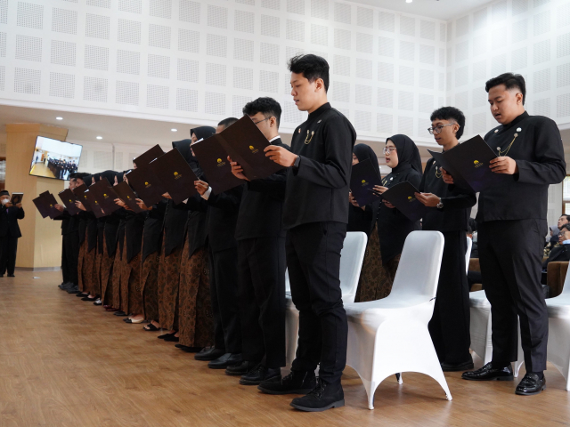 UII Lantik 30 Arsitek Baru dalam Wisuda Profesi Arsitek Angkatan ke-17