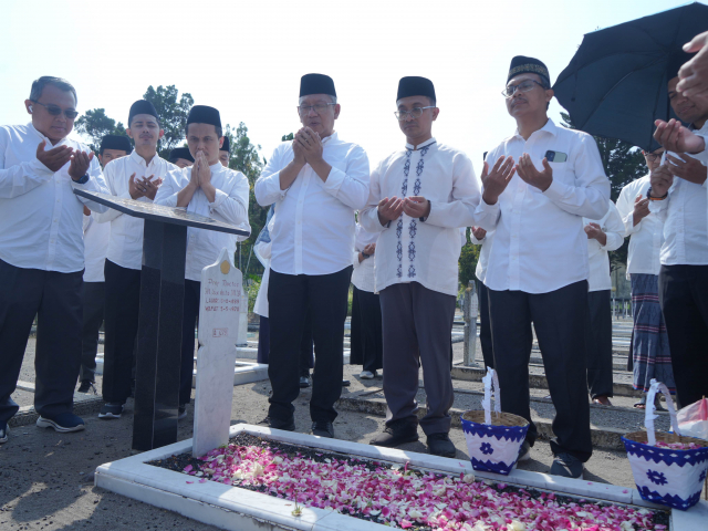 Milad ke-83, UII Gelar Ziarah untuk Kenang Jasa Pendiri