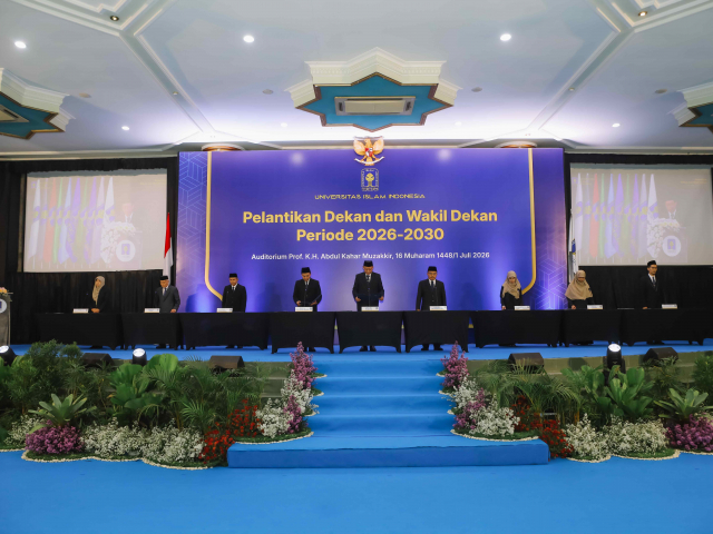 UII Lantik Dekan dan Wakil Dekan Periode 2026–2030, Tekankan Penguatan Tata Kelola dan Adaptasi Zaman